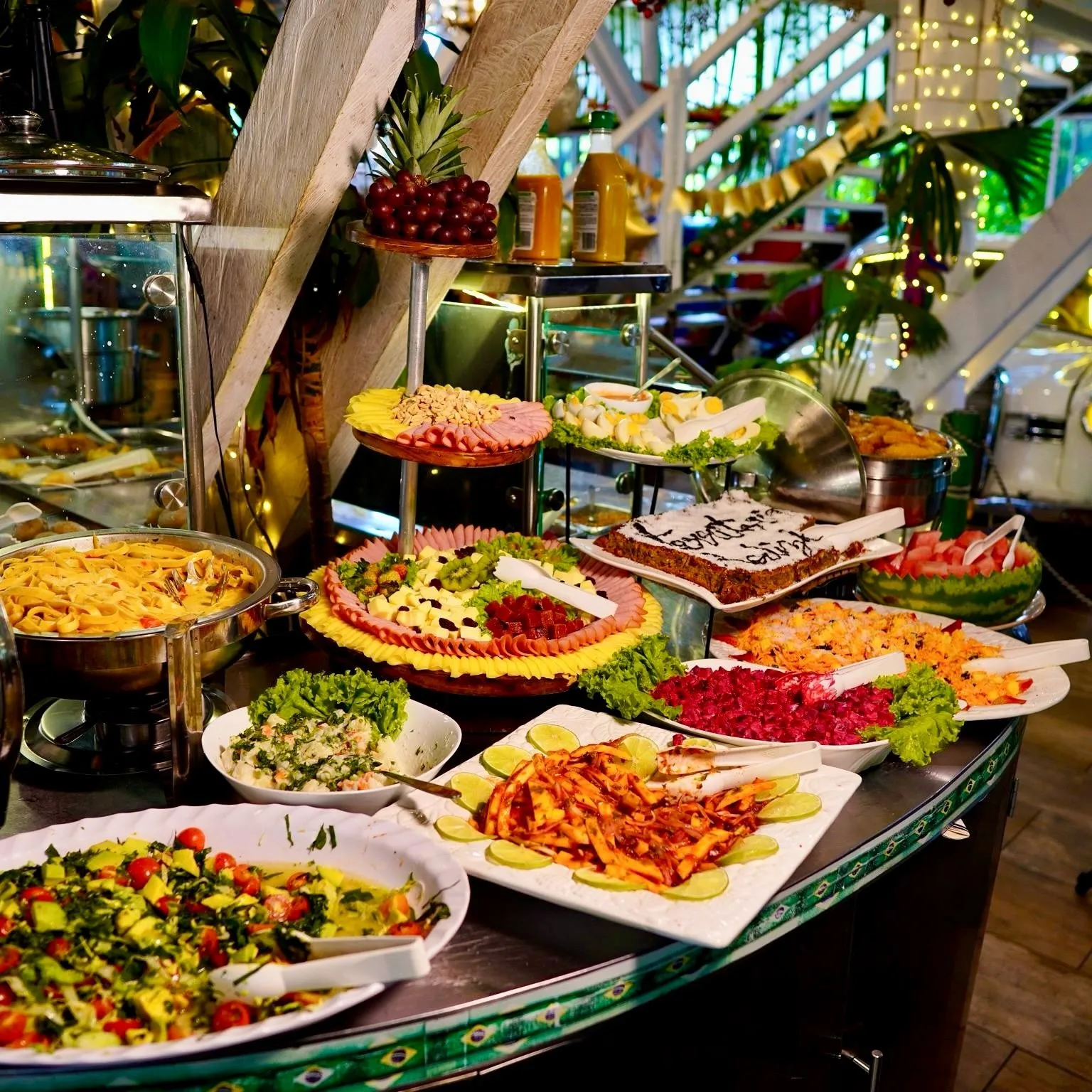 Barra de ensaladas y guarniciones de Territorio Rodizio